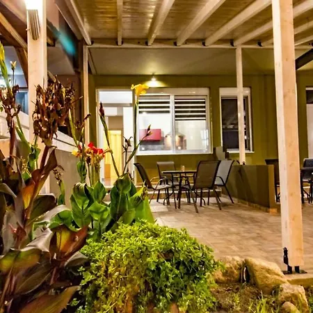 Vickyvillas Apartman Néosz Marmarász